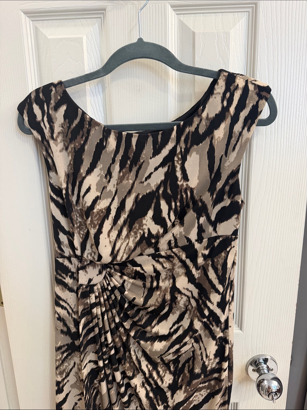 connected apparel Black and Beige Abstract-Print Midi Dress with Front Twist - Picture 3 of 12